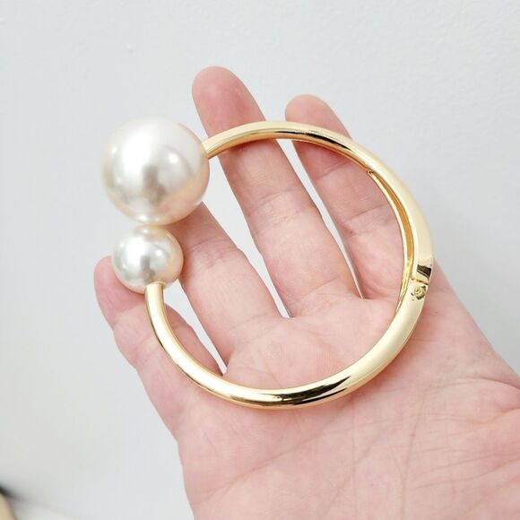 Brand New Top Fashion Gold Tone Pearls Bangle Bracelet - Picture 5 of 10